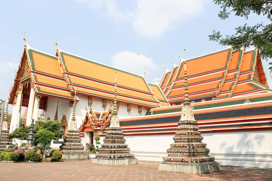 Bangkok: City Highlights Temple and Market Walking Tour - Wat Pho and the Reclining Buddha option