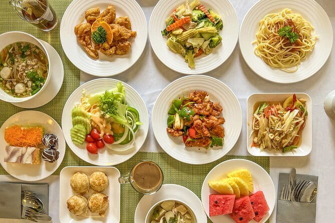 Bangkok Classic 3-Temples With Buffet Lunch Day Tour - Practical advice for a smoother day