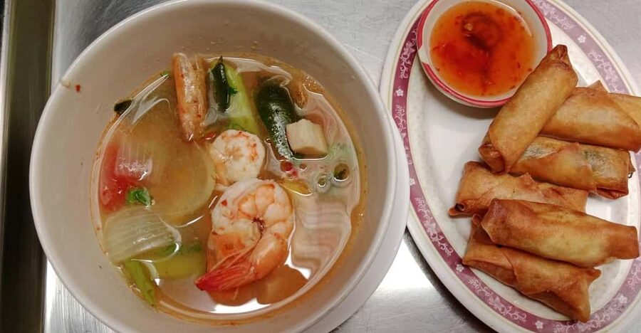 Bangkok: Cook authentic Thai food with Smart Cook - A teak house near Bangkok’s Giant Swing