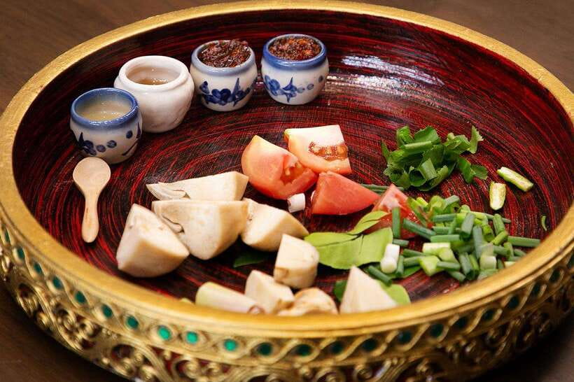 Bangkok: Cooking Class with Market Visit & Tuk Tuk Ride - Small groups and multilingual support