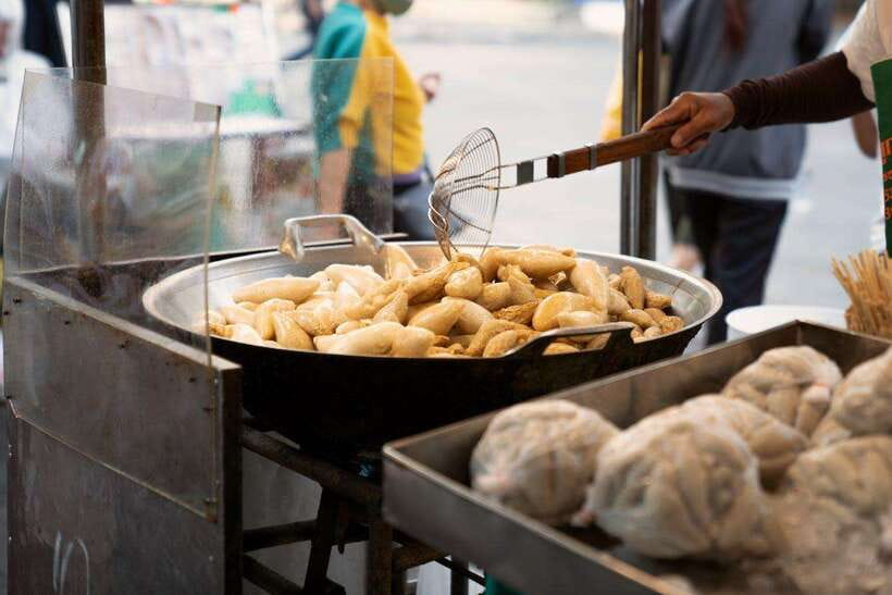 Bangkok Electric Tuk Tuk: Street Food & Markets - Crossing into Thonburi by electric tuk-tuk