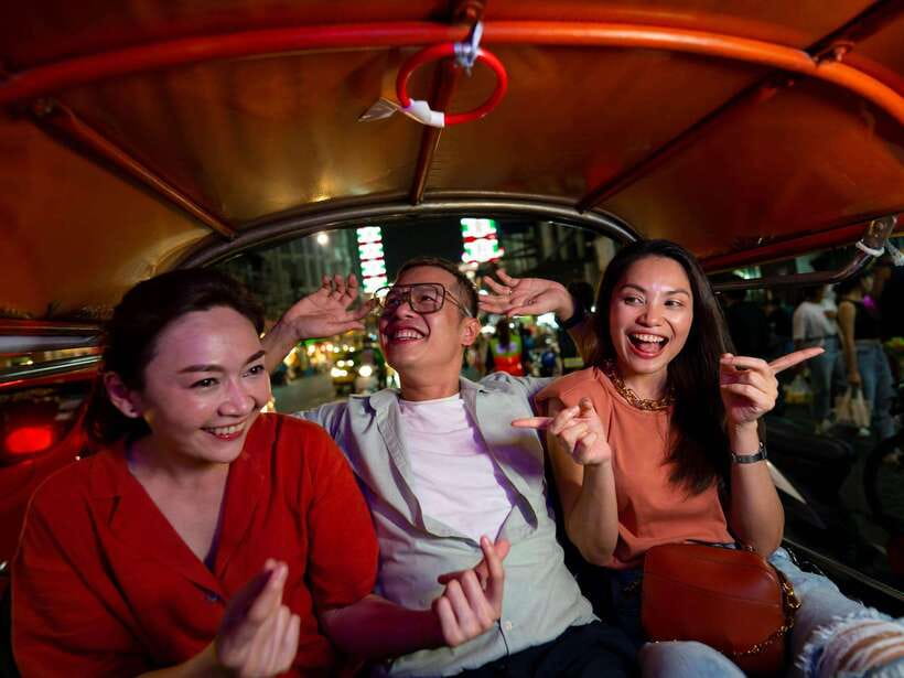 Bangkok: Evening Tour with Wat Arun, Wat Pho & Tuk Tuk Ride - Five good reasons to consider this Bangkok evening tour