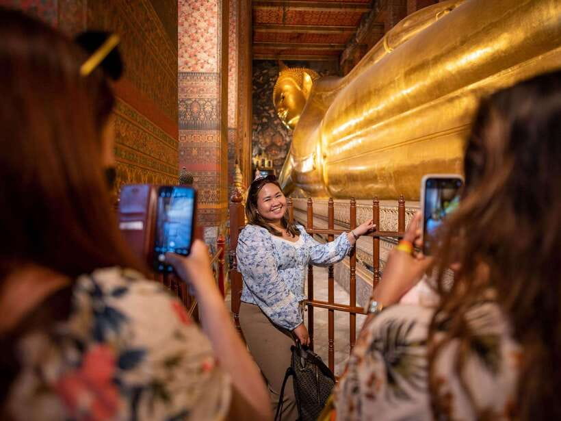 Bangkok: Evening Tour with Wat Arun, Wat Pho & Tuk Tuk Ride - Why evening is the right time for these temples