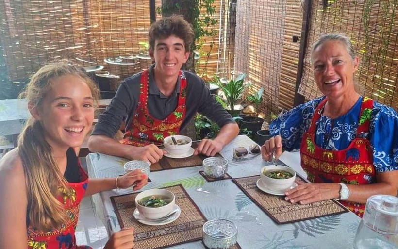 Bangkok: Favourite Thai Flavors Cooking Class by Smart Cook - A Thai Teak House Instead of a Tour Bus