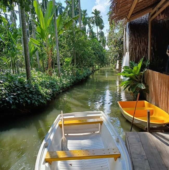 Bangkok: Floating Market, Phra Pathom Pagoda & Cafes Tour - Who should book this day trip?