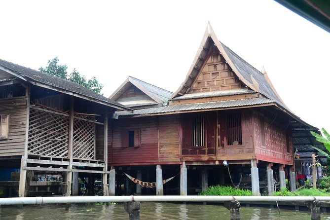 Bangkok Floating Markets and Boat Tour - How the guides shape the experience
