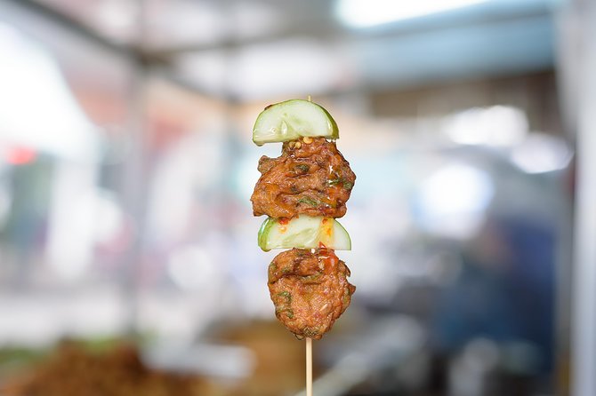 Bangkok Food Tour of Bang Rak with Local Guide - The old mosque and Bang Rak’s cultural mix