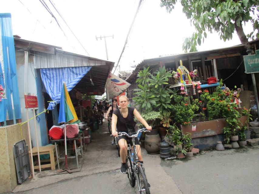 Bangkok Full-Day Bike Tour with Boat Transfer and Lunch - Under the Highway and Into Bangkok’s Smaller Communities