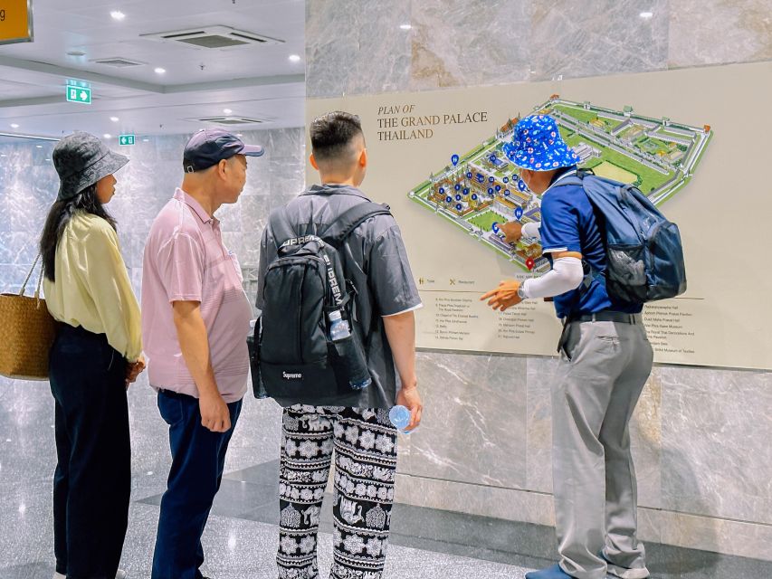 Bangkok: Grand Palace and Emerald Buddha Half-Day Tour - Meeting at Maharaj Tunnel Gate 2