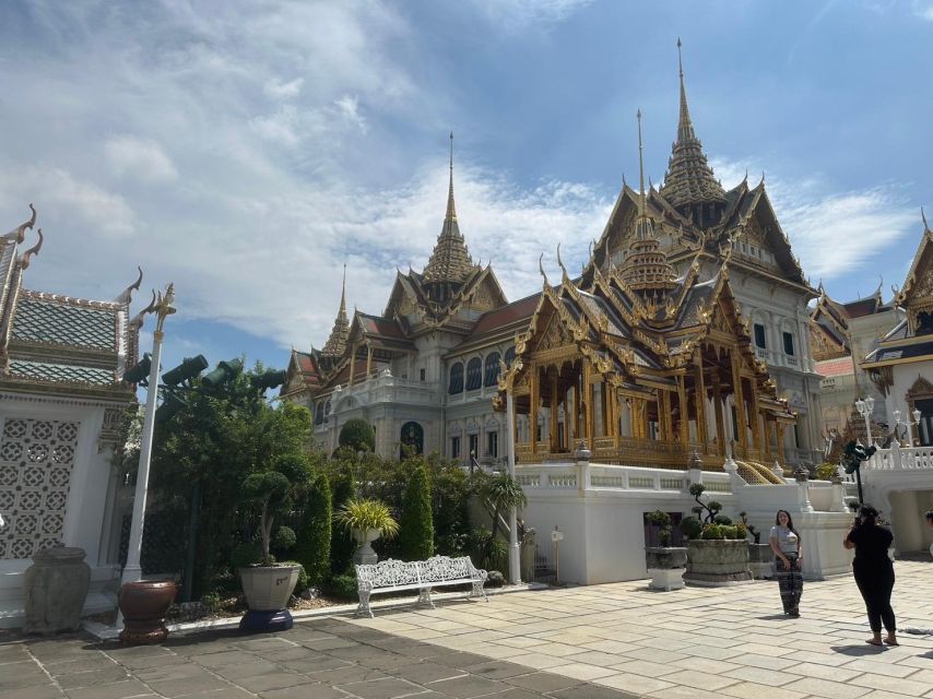 Bangkok: Grand palace and Iconic temple Half-Day Private - Heat, walking, and the real pace