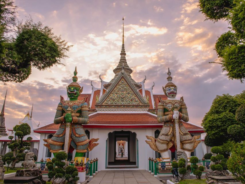 Bangkok: Grand Palace and Wat Arun Guided Walking Tour - Why this three-hour route works in Bangkok