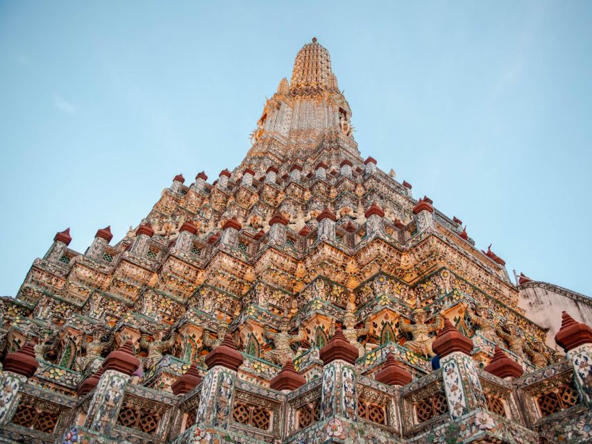Bangkok: Grand Palace and Wat Arun Guided Walking Tour - The guides make the biggest difference