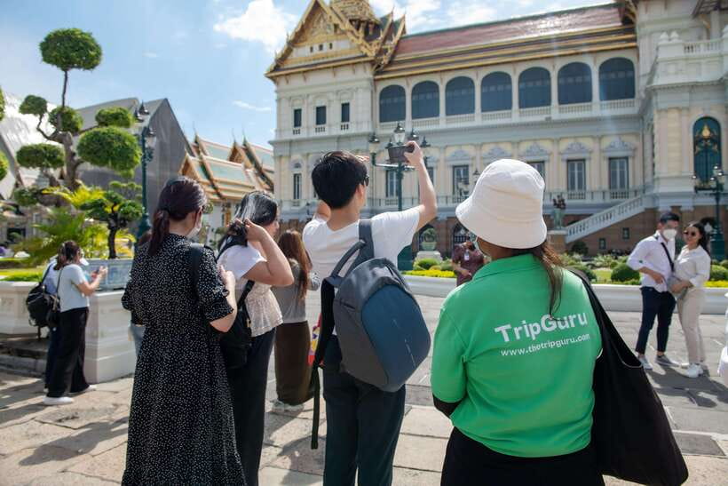 Bangkok: Grand Palace and Wat Phra Kaew Guided Walking Tour - A lower-impact way to visit
