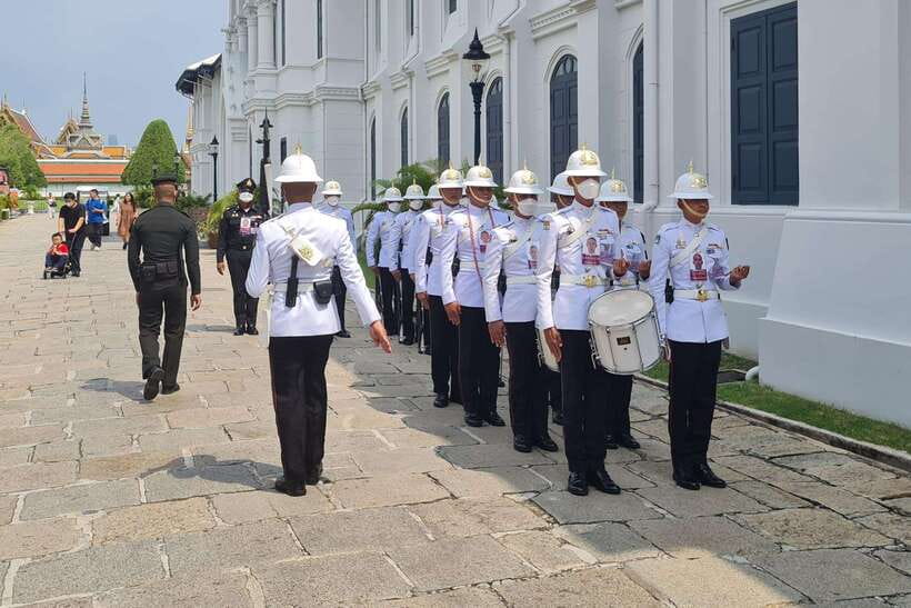 Bangkok Grand Palace & Emerald Buddha Flexible Pass w/ Audio - The Queen Sirikit Museum of Textile
