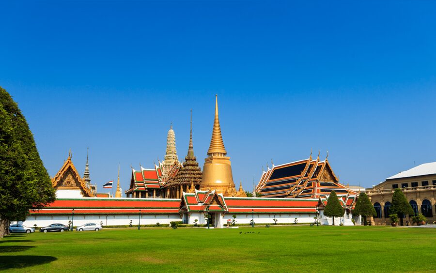Bangkok: Grand Palace Skip-the-Line Entry Ticket - Queen Sirikit Museum of Textile, open until 4:30 PM