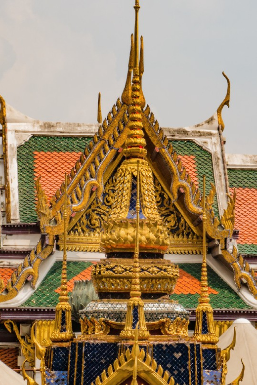 Bangkok: Grand Palace Skip-the-Line Entry Ticket - Khon performance at Sala Chalermkrung Royal