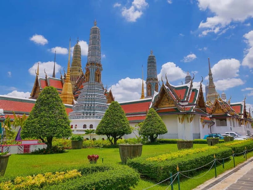 Bangkok: Grand Palace, Wat Pho, Wat Arun Sacred & Local Tour - Why this Bangkok tour makes sense