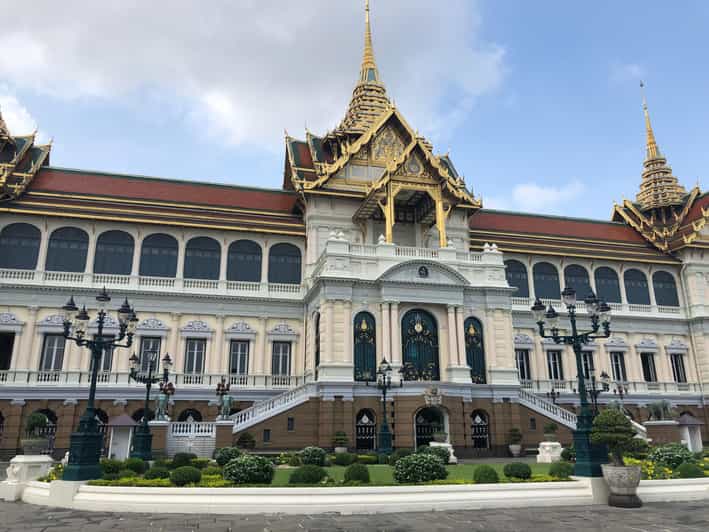 Bangkok: Grand Palace, Wat Pho & Wat Arun Tour in Italian - What $46 gets you, and what it may not