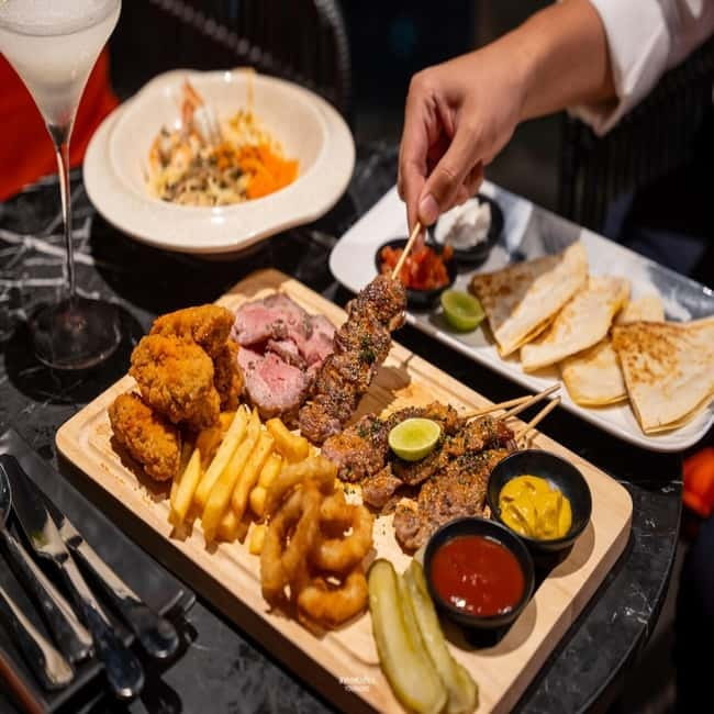 Bangkok: Gravity 87 Rooftop Lounge At Ramada Bangkok - The food and drink package