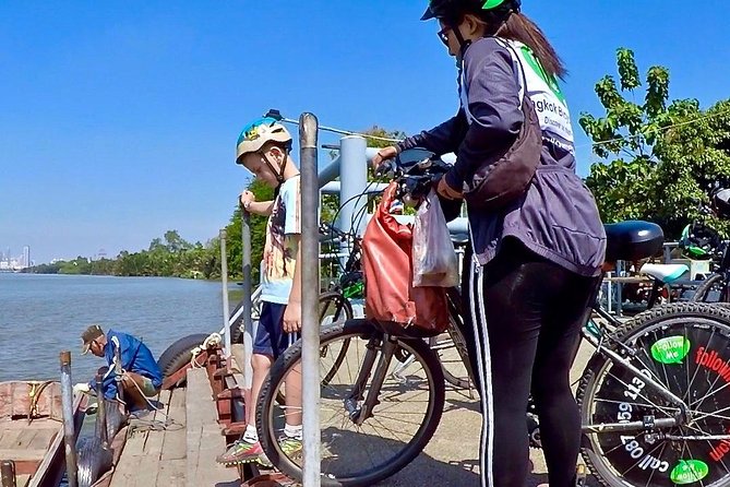 Bangkok Green Oasis 4-Hour Bike Tour with Boat Ride - Guides, equipment, and pace