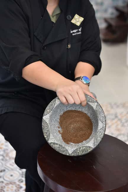 Bangkok: Hands-on Thai Cooking Class & Market Tour in Sathon - Timing, meeting point, and useful planning tips