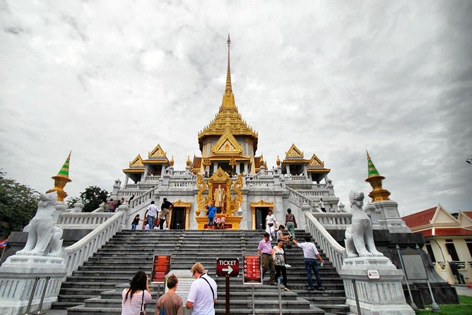 Bangkok Heritage Highlights: Grand Palace & Three Temples Tour - Group or private tour: which is the better buy?