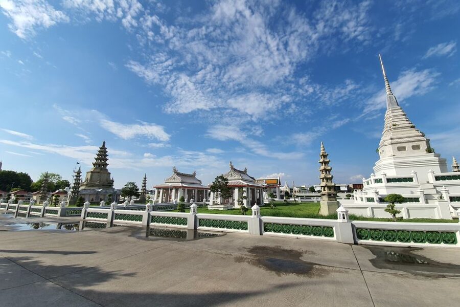 Bangkok: Historical Temples Tour & Hidden Bar at Sunset - Why an evening tour works so well in Bangkok