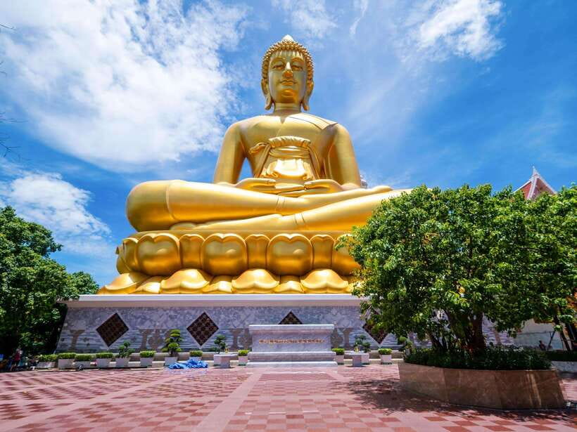 Bangkok: Longtail Boat Canal Tour to Wat Arun - Wat Arun with the river as your backdrop