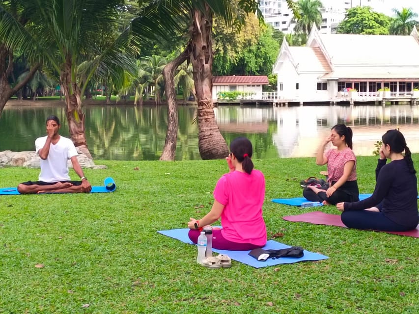 Bangkok: Lumpini Park Yoga Experience - Timing, group size, and possible booking trouble