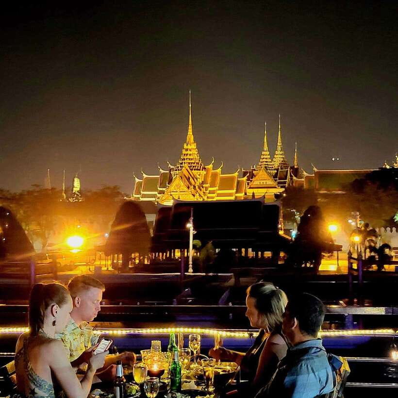 Bangkok: Luxury White Dinner Cruise Free Flow Beer and Wine - Special event sailings and New Year’s Eve