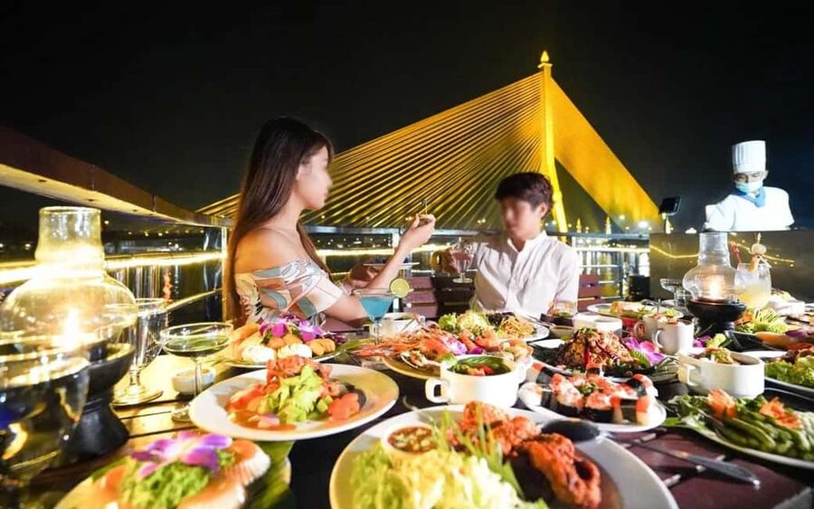 Bangkok: Luxury White Sunset or Dinner Cruise with Beer - Two cruises, two very different evenings
