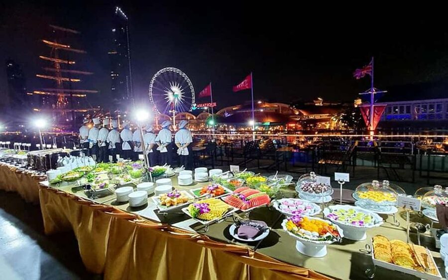 Bangkok: Luxury White Sunset or Dinner Cruise with Beer - Open-air views, assigned seats, and onboard comfort
