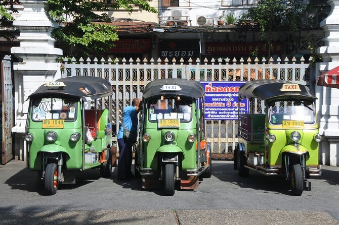 Bangkok: Michelin Guide Street Food Tour by Tuk Tuk - Starting at River City Bangkok