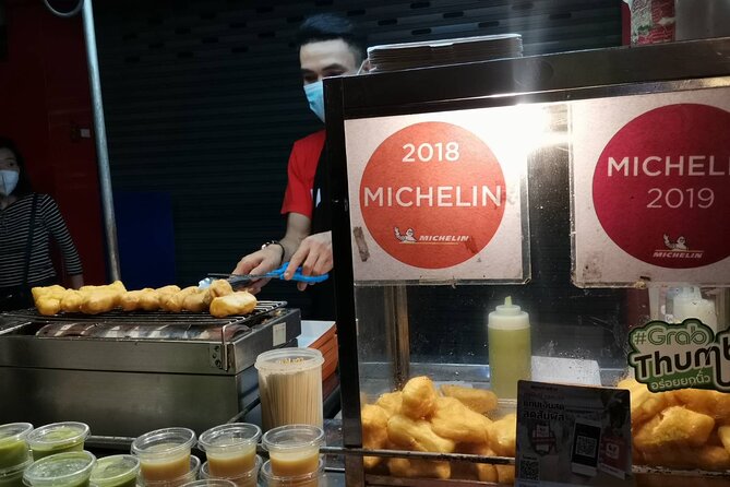 Bangkok: Michelin Guide Street Food Tour by Tuk Tuk - Lim Lao Ngow and the first bowl of noodles