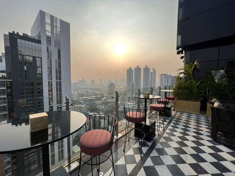 Bangkok: Mojjo Rooftop Lounge & Bar Food & Beverage Package - Key points to know before booking