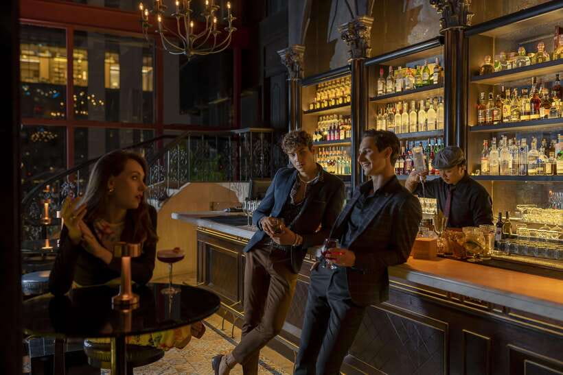Bangkok: Mojjo Rooftop Lounge & Bar Food & Beverage Package - Dress rules and practical planning