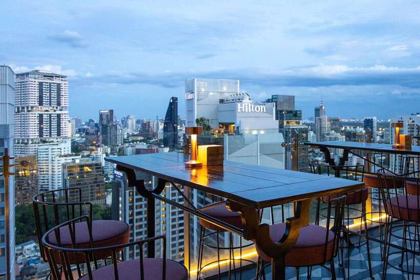 Bangkok: Mojjo Rooftop Lounge & Bar Food & Beverage Package - Who will enjoy Mojjo most