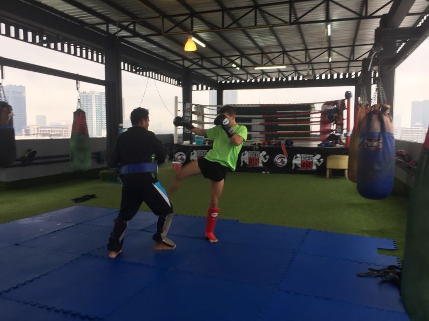 Bangkok: Muay Thai Boxing Class for Beginners - Practical preparation for a smoother class