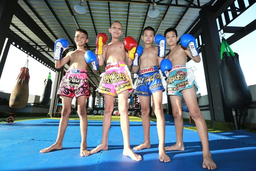 Bangkok: Muay Thai Boxing Class for Beginners - The coach, translator, and level of instruction