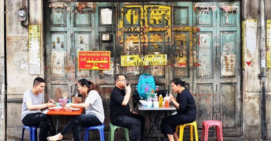 Bangkok: Must things to see in China town, Small group - Temples, a viewpoint, and the steep stair section