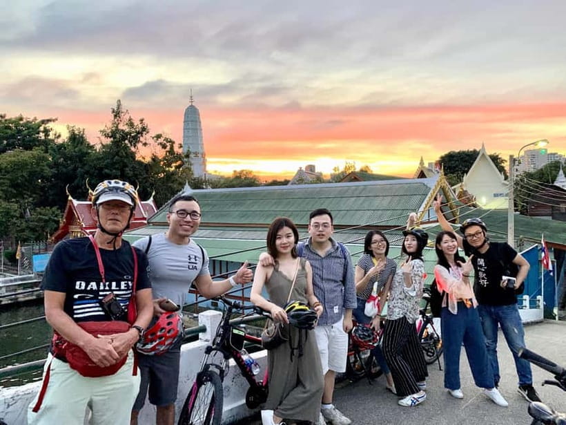 Bangkok: Must-Try Hidden Bike & Food Experience - Bakery sweets, snacks, and the first cooling break