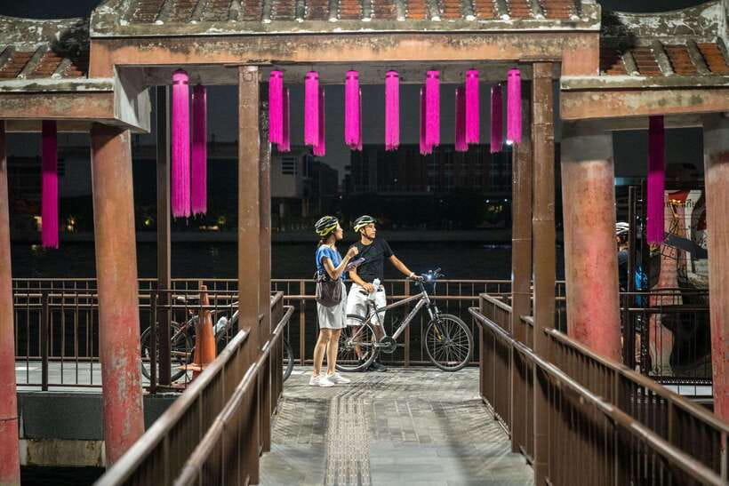 Bangkok: Night Bike Tour with Temples & Flower Market Visit - How hard is the 12-kilometre ride?
