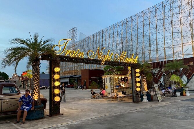 Bangkok Night Market Tour Dinner and Vintage Find - The final bar stop, drinks, and snacks