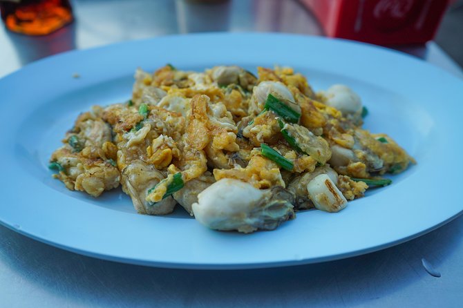 Bangkok Night Michelin Foodie Tour in Chinatown with 15+ tastings - Fishball noodles at a Michelin-acclaimed stop