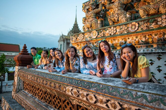 Bangkok Night Tour: Wat Arun, Wat Pho, Chinatown & Tuk Tuk Ride - Starting at Maha Rat Road and Tha Tian Pier