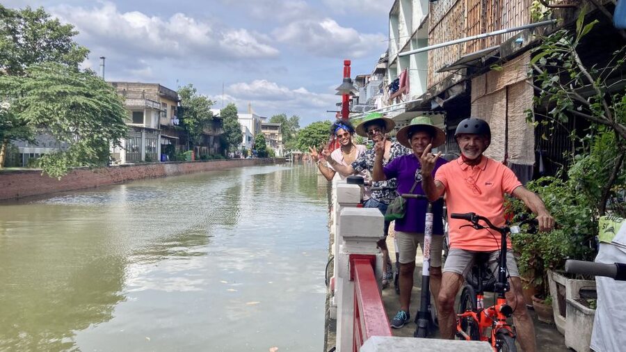 Bangkok : Old City Guided E-Scooter &/or Bike Tour - Phra Sumen Fort and the Old City Edge