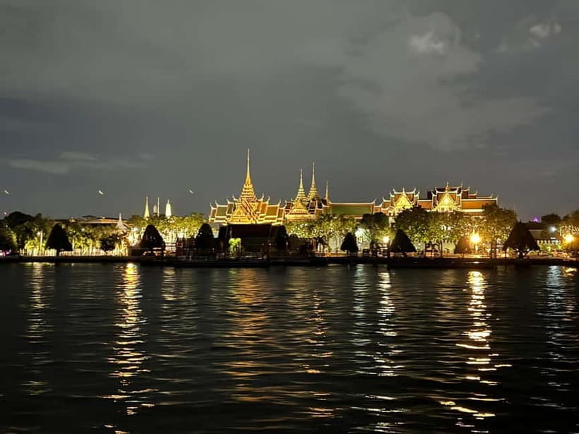 Bangkok: Opulence Luxury River Dinner Cruise - Under the Rama VIII Bridge