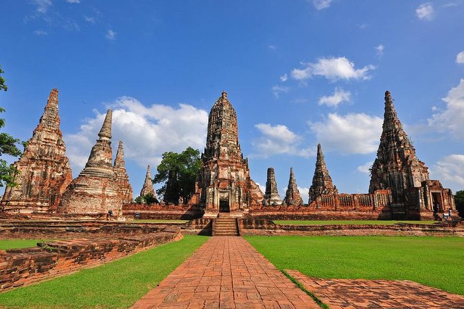 Bangkok: Private Ayutthaya and Bang Pa-In Summer Palace Tour - Lunch, comfort, and the pace of the day
