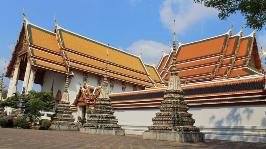 Bangkok: Private Thonburi Longtail Boat Tour & Wat Pho Visit - Practical details that affect your day
