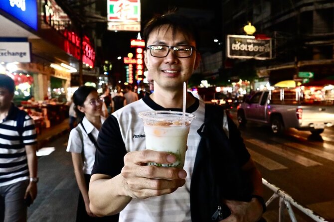 Bangkok Private Walking Food Tour with 10+ Tastings in Chinatown - Street Food With Heat and Char: Papaya Salad and Satay
